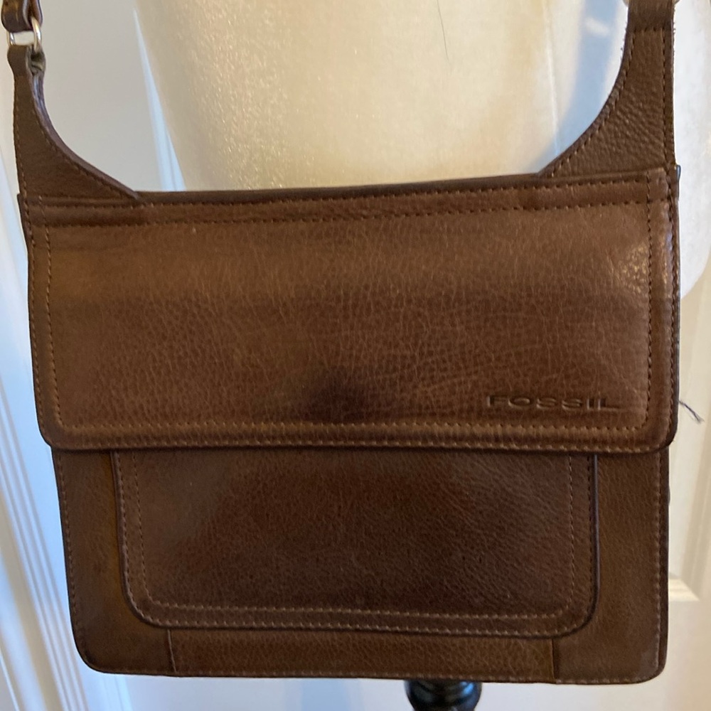 Vintage Quality Brown Leather Fossil Crossbody Bag.